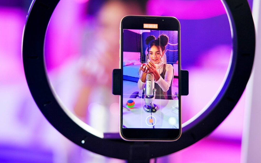 Profil wydarzenia na Instagramie – jak połączyć krótkie filmy, zapowiedzi i kontakt z widzami?